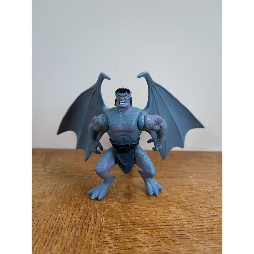 Vintage 1995 Kenner Disney Gargoyles Quick Strike Goliath Figure w/ Wings Loose